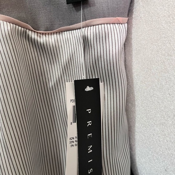 Blazer - Picture 2 of 2